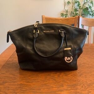 MICHAEL KORS RILEY BLACK LEATHER TOP ZIP SATCHEL BAG PURSE